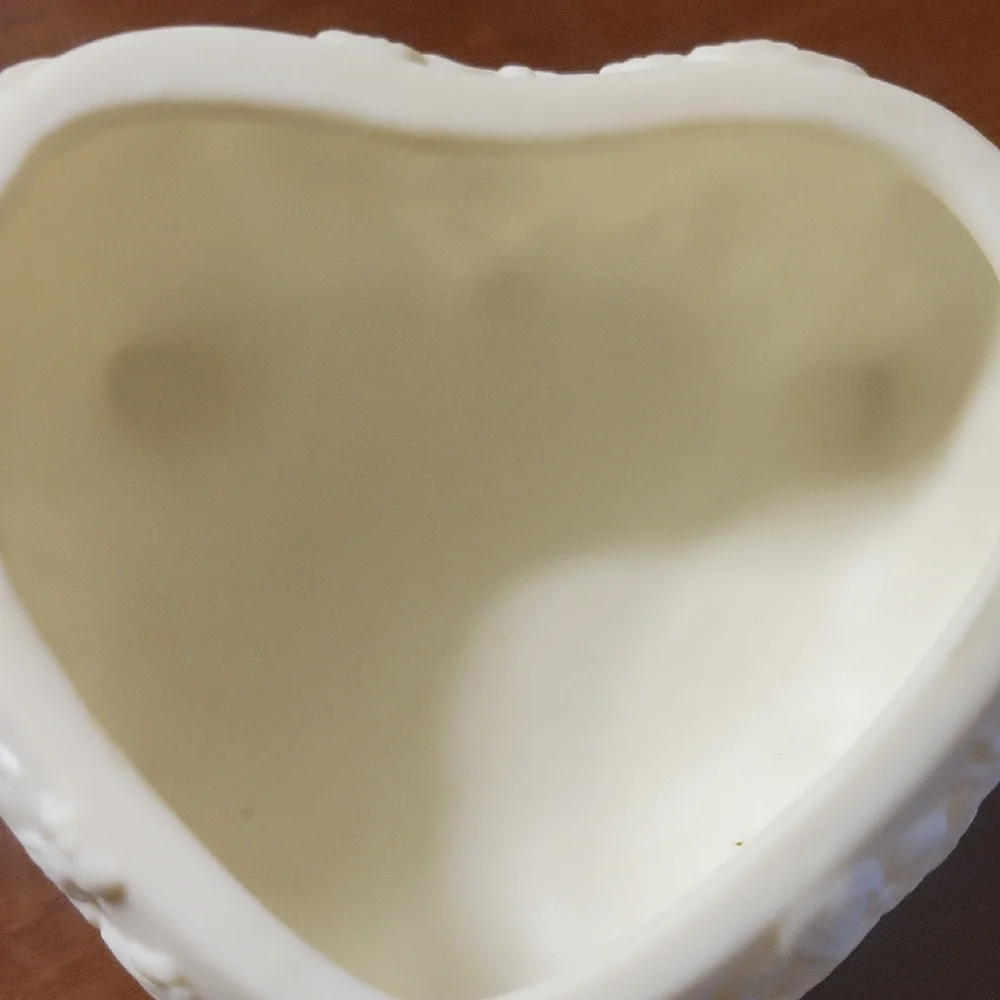 Heart-Shaped Matte Ivory Color Trinket Box w/ Rose Motif - Needs Light Cleaning